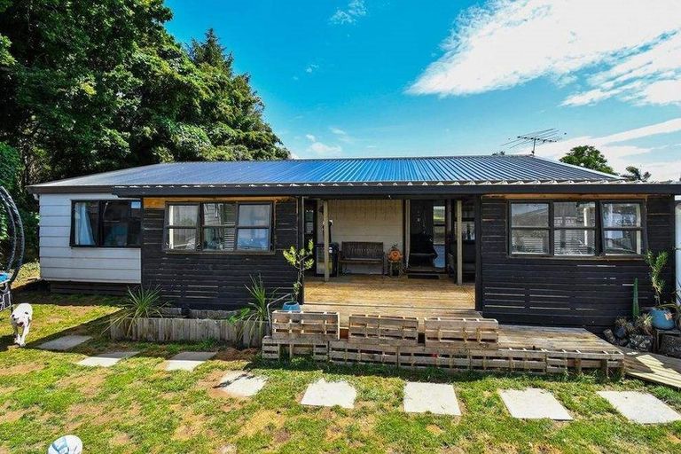 Photo of property in 121a Clevedon Road, Papakura, 2110