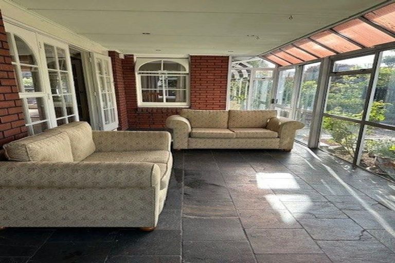 Photo of property in 12 Ladbrokes Place, Fendalton, Christchurch, 8052