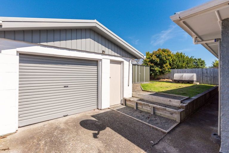 Photo of property in 16 Anthony Grove, Paraparaumu Beach, Paraparaumu, 5032