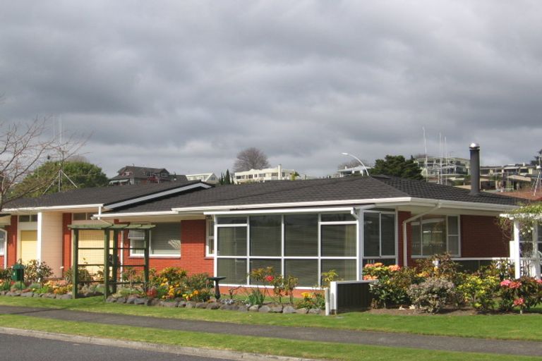 Photo of property in 4 Tupaea Place, Otumoetai, Tauranga, 3110