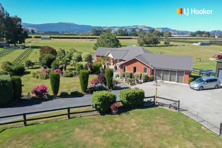 Photo of property in 336 Gordon Road, Mosgiel, 9092