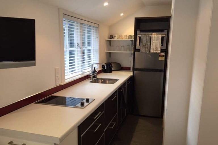 Photo of property in 56 Glen Road, Kelburn, Wellington, 6012