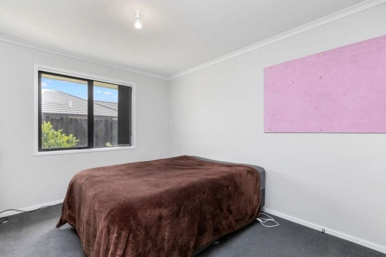 Photo of property in 23 Rainey Crescent, Papamoa Beach, Papamoa, 3118