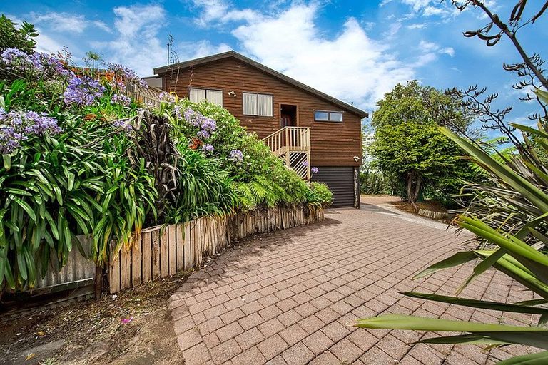 Photo of property in 6a Waterloo Place, Westown, New Plymouth, 4310