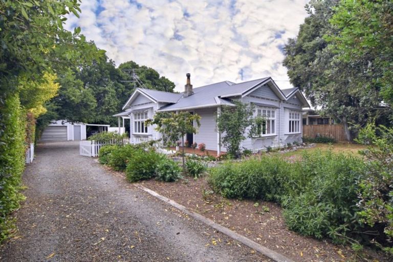 Photo of property in 270 High Street North, Carterton, 5713