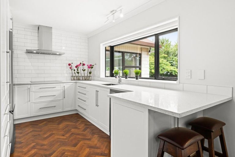 Photo of property in 1/125 Te Mata Road, Havelock North, 4130