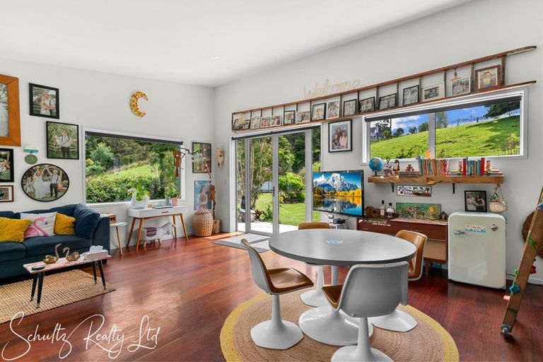 Photo of property in 37 Willow Lane, Maungaturoto, 0588