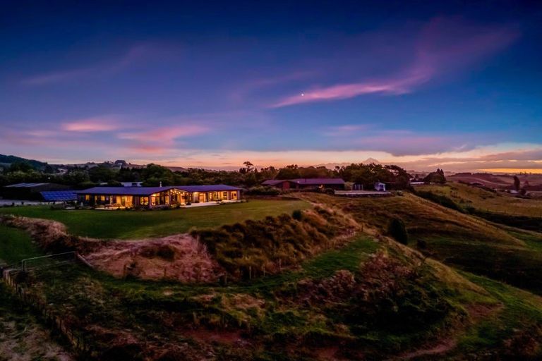 Photo of property in 27 Wilson Road, Urenui, 4375