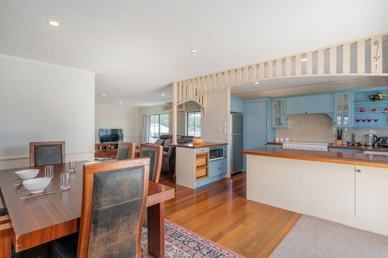 Photo of property in 5 Pipi Dune, Whitianga, 3510