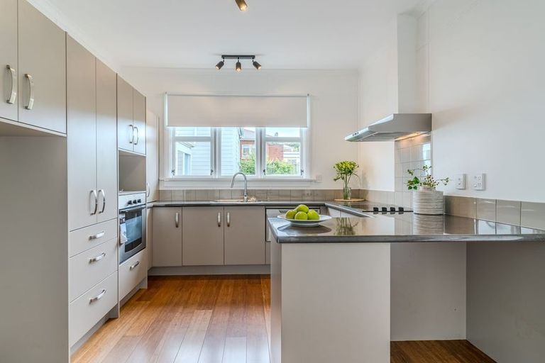 Photo of property in 182 Pine Hill Road, Dalmore, Dunedin, 9010