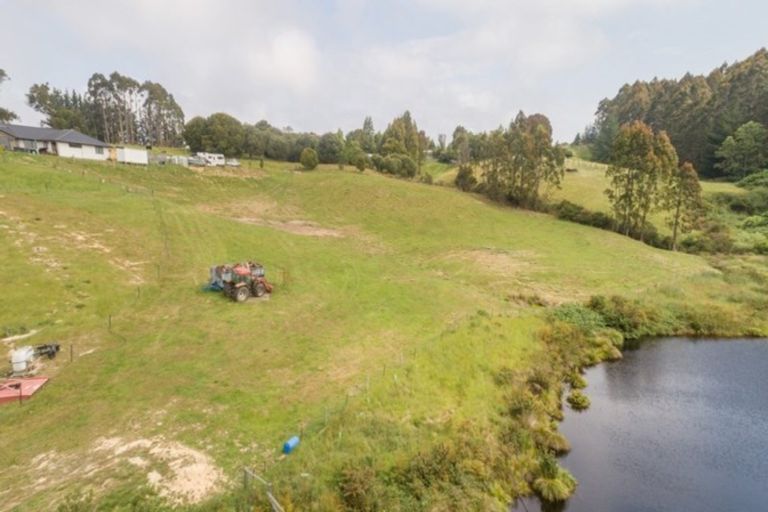 Photo of property in 90 Stagecoach Road, Upper Moutere, 7173