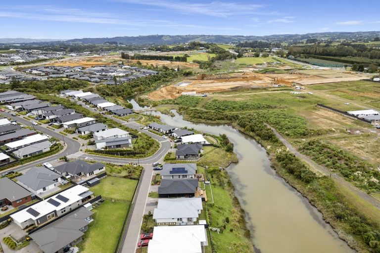 Photo of property in 2c Kauri Lane, Omokoroa, 3114