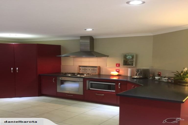 Photo of property in 15 Leanne Way, Waikanae Beach, Waikanae, 5036