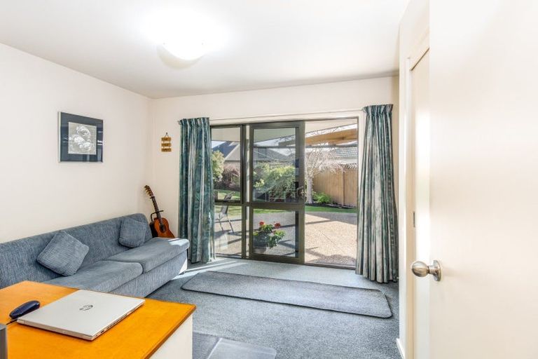 Photo of property in 19 Palmbrook Avenue, Havelock North, 4130