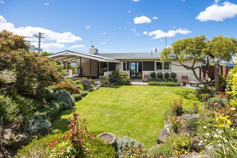 Photo of property in 52 Earls Road, Saint Clair, Dunedin, 9012