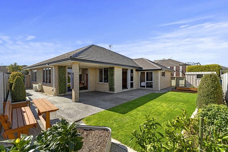 Photo of property in 8 Miranda Place, Flagstaff, Hamilton, 3210