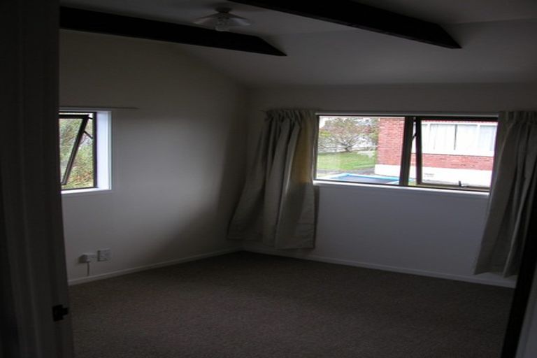 Photo of property in 1/87 Manuka Road, Bayview, Auckland, 0629