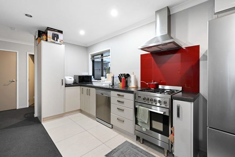 Photo of property in 14 Castleton Way, Flagstaff, Hamilton, 3210