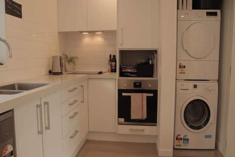 Photo of property in 7/24 Princess Terrace, Newtown, Wellington, 6021