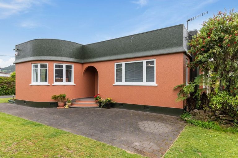 Photo of property in 10 Salisbury Road, Fairy Springs, Rotorua, 3015