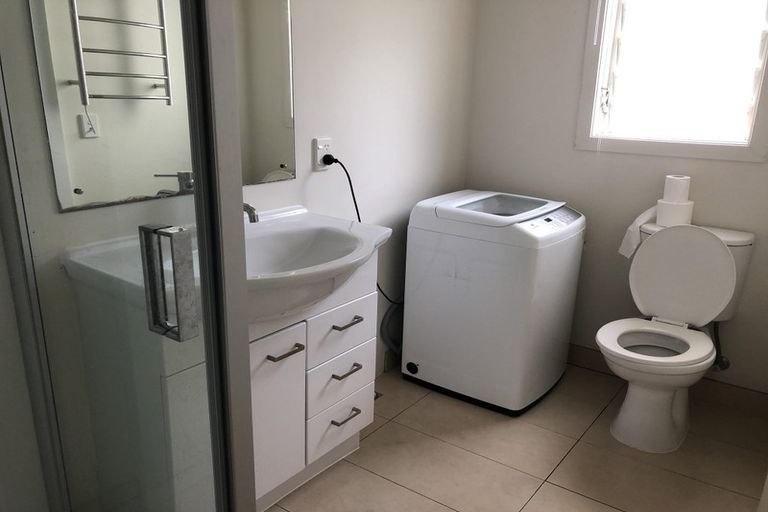 Photo of property in 1/37 Waipa Street, Birkenhead, Auckland, 0626