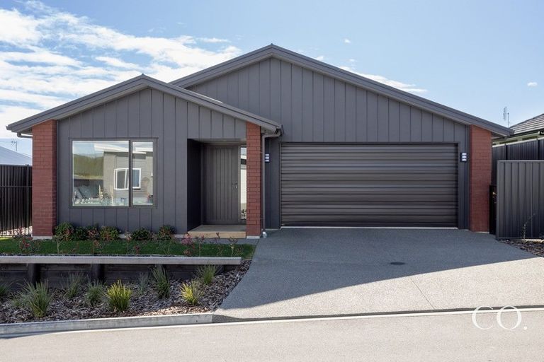 Photo of property in 22 Pioneer Crescent, Omokoroa, 3114