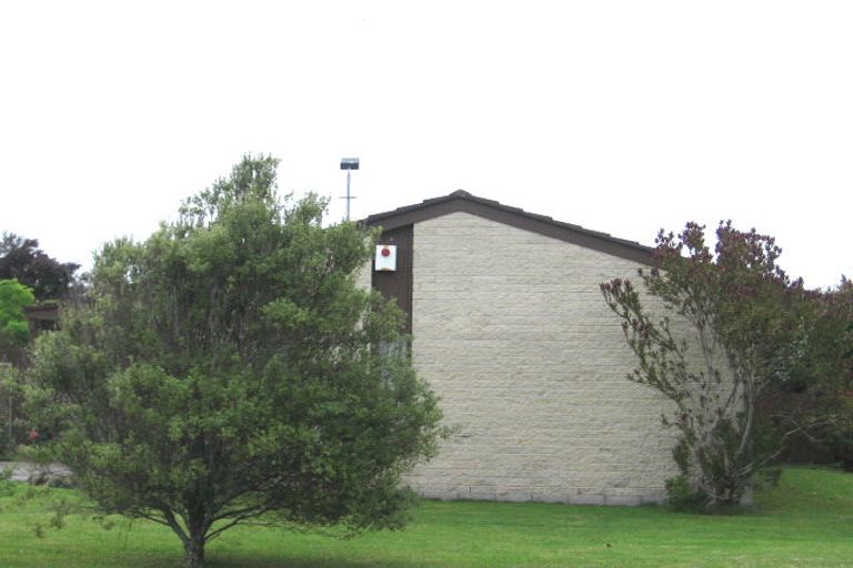 Photo of property in 32 Ti Nana Crescent, Henderson, Auckland, 0610