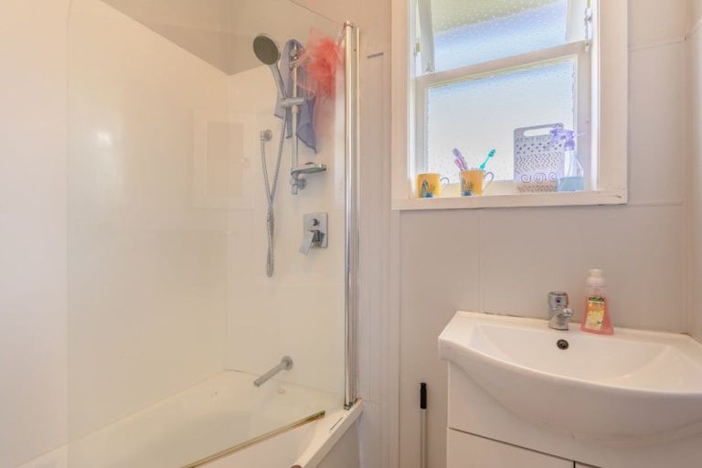 Photo of property in 47a Geddis Avenue, Maraenui, Napier, 4110