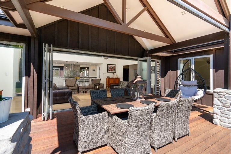 Photo of property in 38 Tauroa Valley Road, Havelock North, 4130