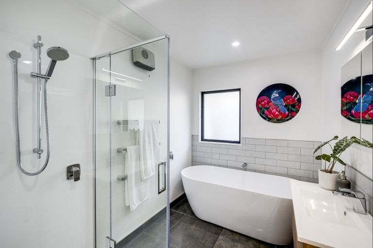 Photo of property in 5 Woodlands Drive, Havelock North, 4130