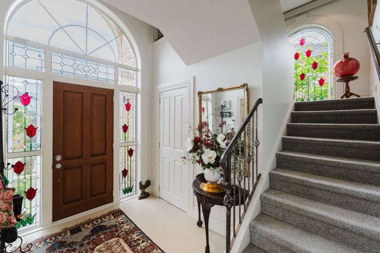 Photo of property in 135 Totara Street, Riccarton, Christchurch, 8041