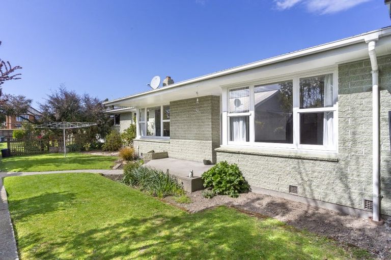 Photo of property in 1/7 Konini Street, Riccarton, Christchurch, 8041