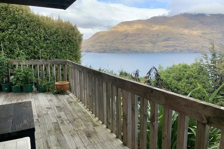 Photo of property in 34b Mackinnon Terrace, Sunshine Bay, Queenstown, 9300