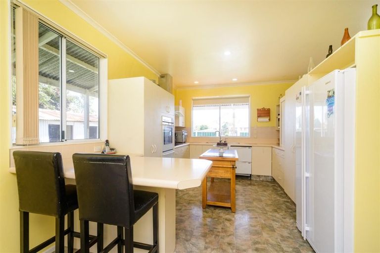 Photo of property in 20 Ross Street, Marton, 4710