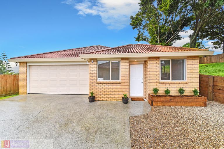 Photo of property in 24 Piriti Place, Weymouth, Auckland, 2103