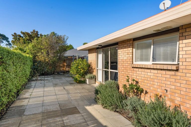 Photo of property in 1 Leigh Place, Paraparaumu Beach, Paraparaumu, 5032