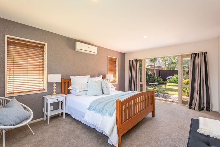 Photo of property in 14 Ashton Mews, Casebrook, Christchurch, 8051