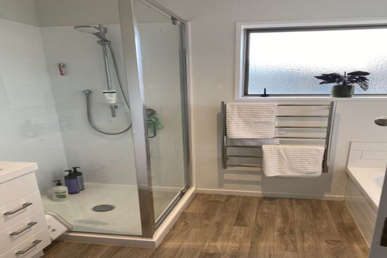 Photo of property in 20b Waitui Grove, Mount Maunganui, 3116