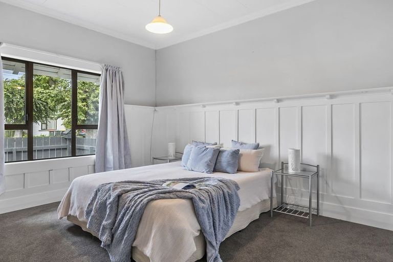 Photo of property in 280 Oxford Street, South Dunedin, Dunedin, 9012