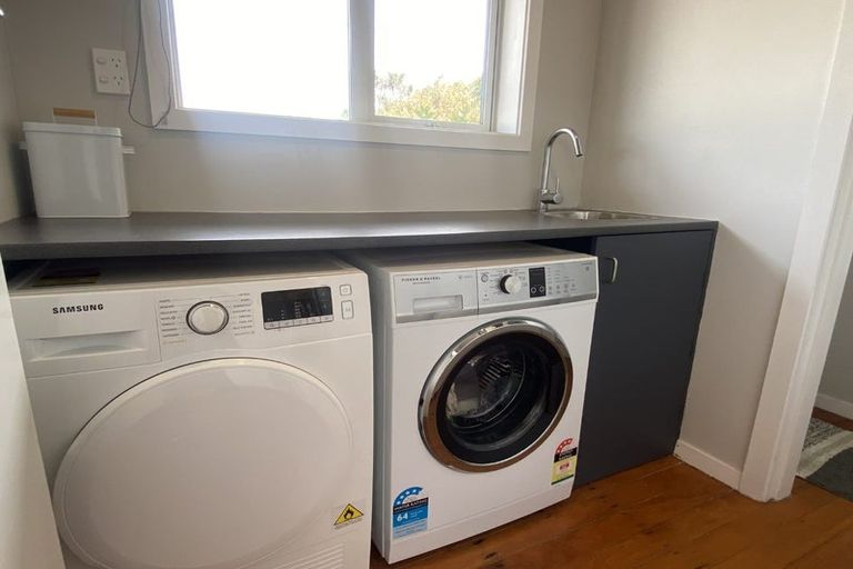 Photo of property in 4 Carbine Place, Sockburn, Christchurch, 8042