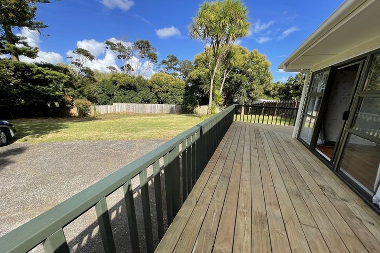 Photo of property in 25 Smythe Road, Henderson, Auckland, 0612