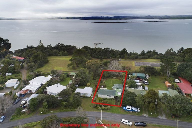 Photo of property in 38 James Mcleod Road, Shelly Beach, Helensville, 0874
