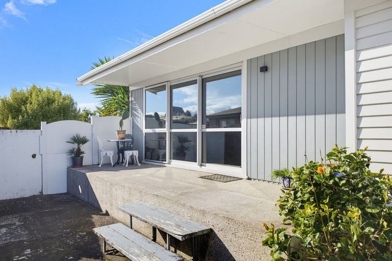 Photo of property in 205 Mangorei Road, Merrilands, New Plymouth, 4312