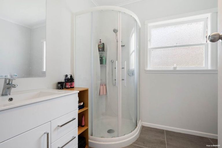 Photo of property in 37 Park Road, Glenfield, Auckland, 0629