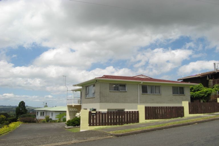 Photo of property in 48 Anzac Road, Pukekohe, 2120