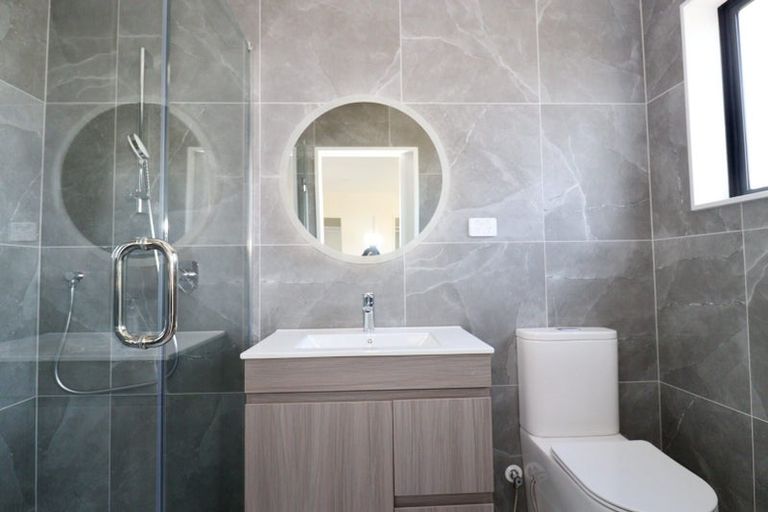 Photo of property in 8 Britannia Place, Half Moon Bay, Auckland, 2012