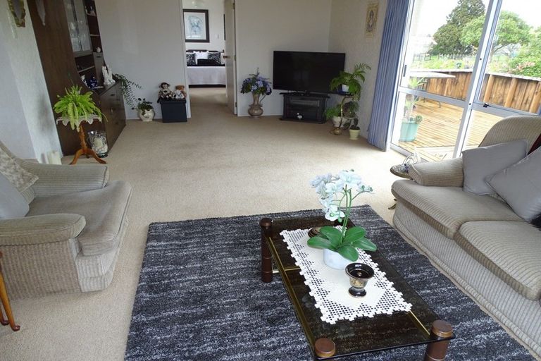 Photo of property in 1 Ohinemuri Place, Paeroa, 3600