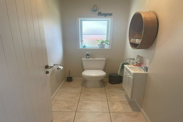 Photo of property in 35 Keepa Close, Papamoa Beach, Papamoa, 3118