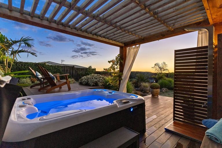 Photo of property in 57 Eighth View Avenue, Beachlands, Auckland, 2018