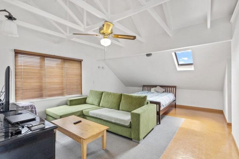 Photo of property in 6 Dodson Avenue, Milford, Auckland, 0620